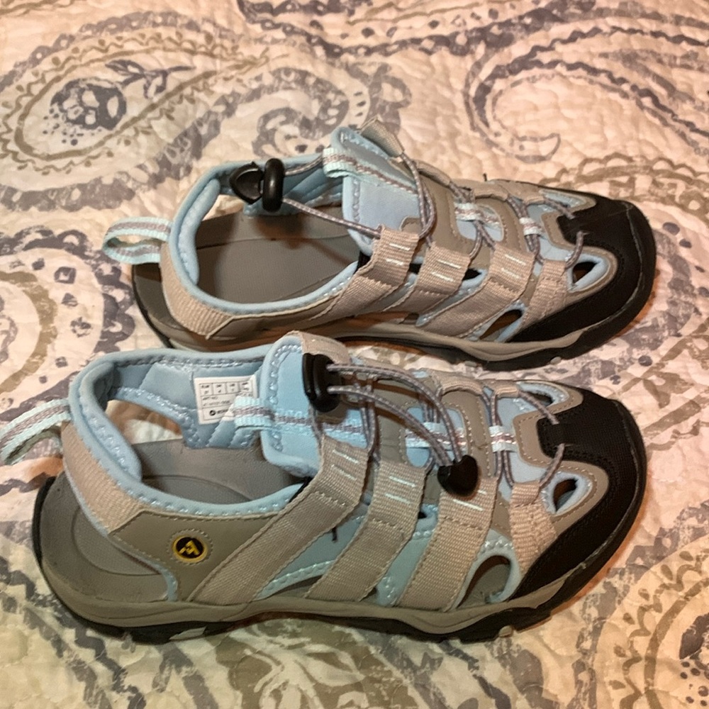 Atika outdoor shoe sandal size 7 women’s